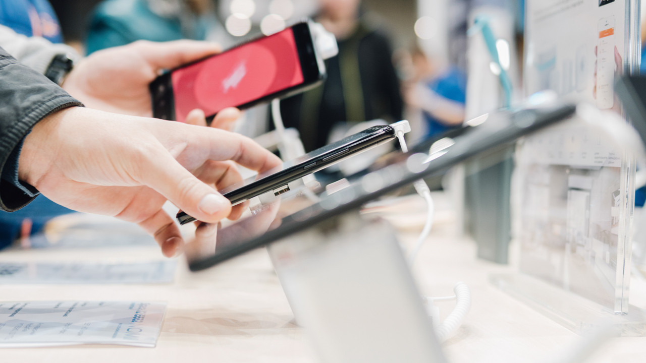 Akıllı telefon fiyatlarında yeni dönem: Ucuz modeller raflardan kalkıyor mu?